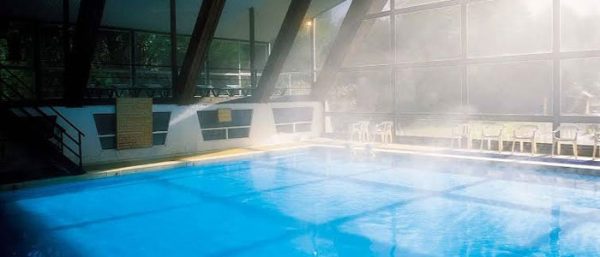 ¿A qué métodos recurrir para mantener tu piscina cálida en invierno?